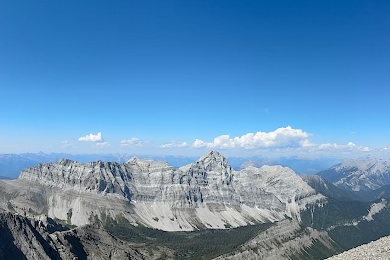 The View from the Three Sisters, looking North. 1.30pm, Saturday, August 30th, 2025.