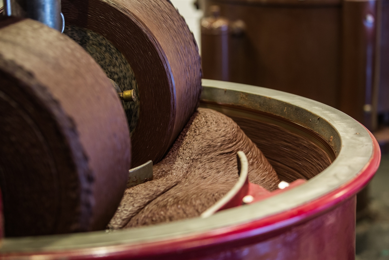 See Beanpod's century old conche in action