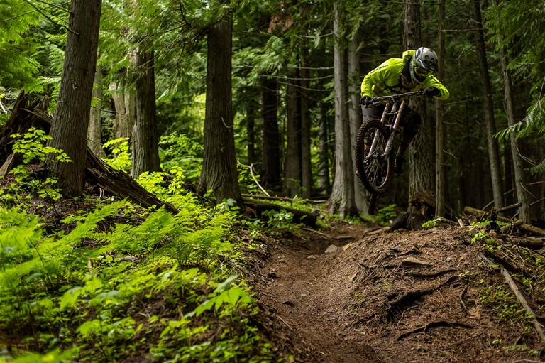 DH Riding the Fernie Bike Park
