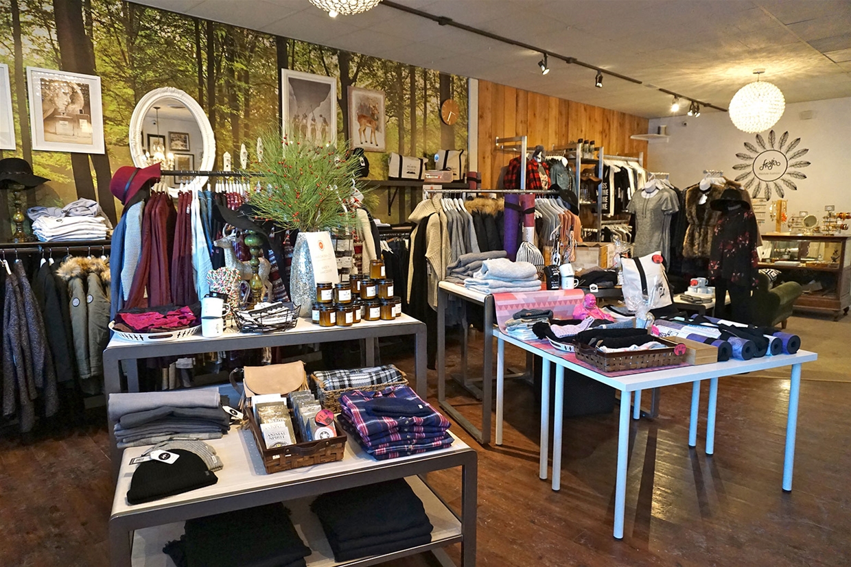 Ladies fashion at Freyja