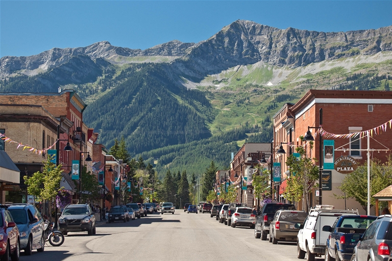 Downtown 2nd Ave in Fall