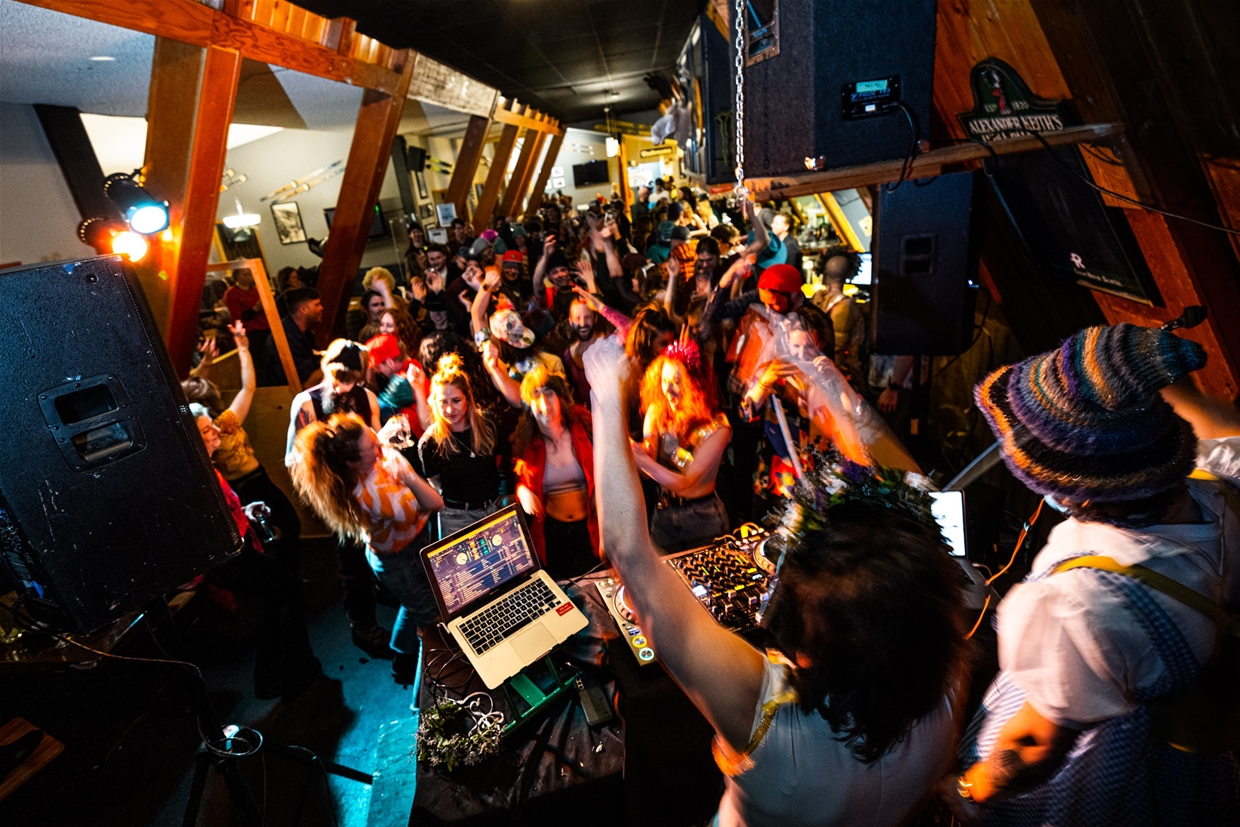 Fernie Dragathon - Griz Bar Show & Afterparty