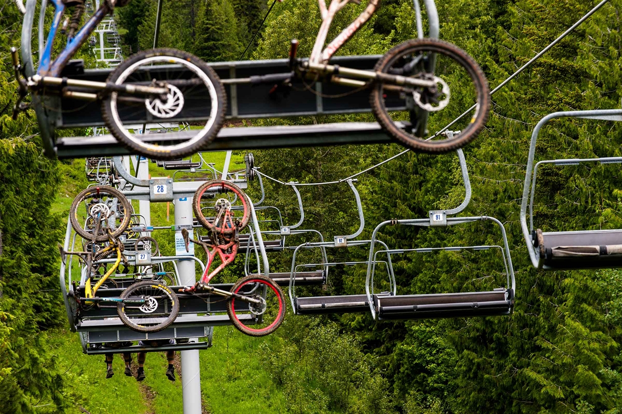 DH Riding the Fernie Bike Park - Lift Access