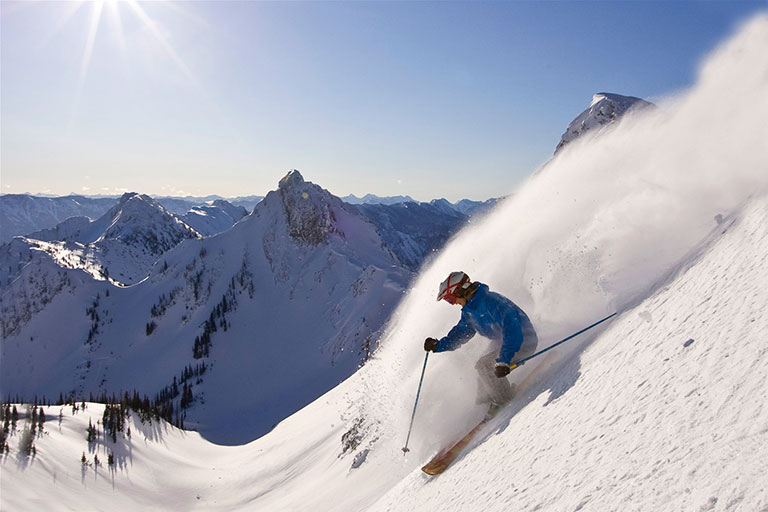 Spring skiing at Island Lake Catskiing