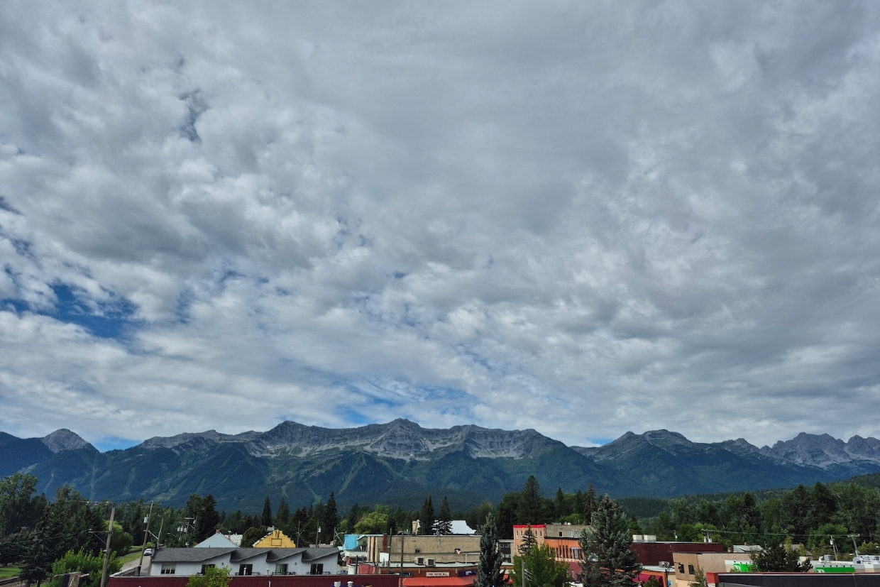 The Lizard Range, looking West.10:30am, Sunday, July 27th, 2025.