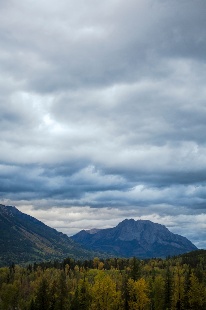 Fall colours in Fernie - Mt Hosmer