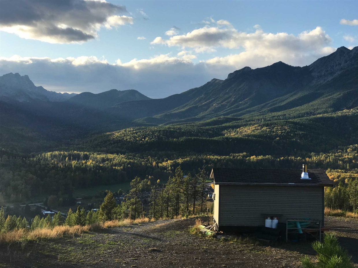 Montane Hut - September 2019