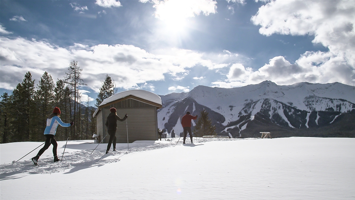 XC skiing at Montane Trails & Hut