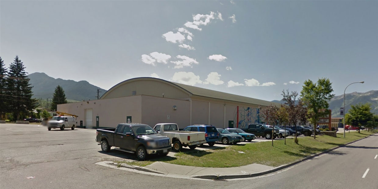 Ice Skating & Hockey Arena