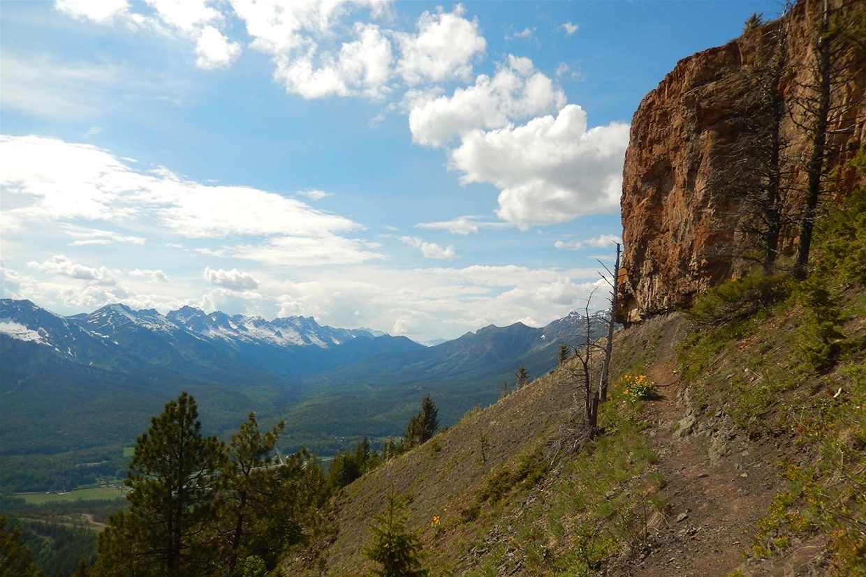 Castle Mountain Hike