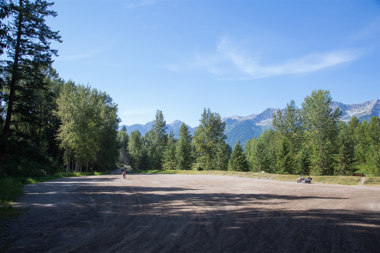 Parking zone for Dogwood Park is just past the road entrance