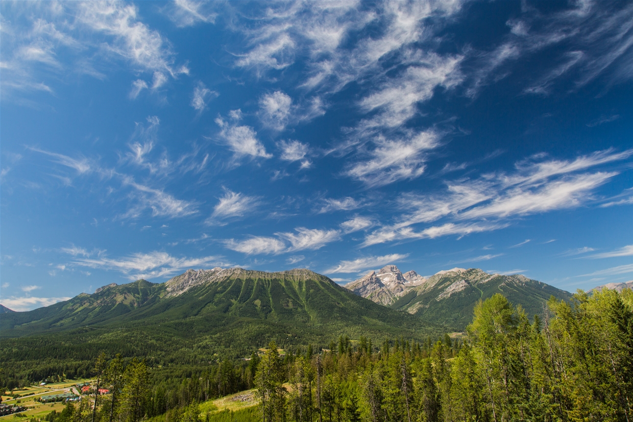 Elk Valley Trail Mountain Views