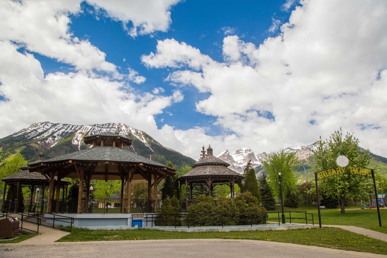 Gazebo in Rotary Park with scenic views