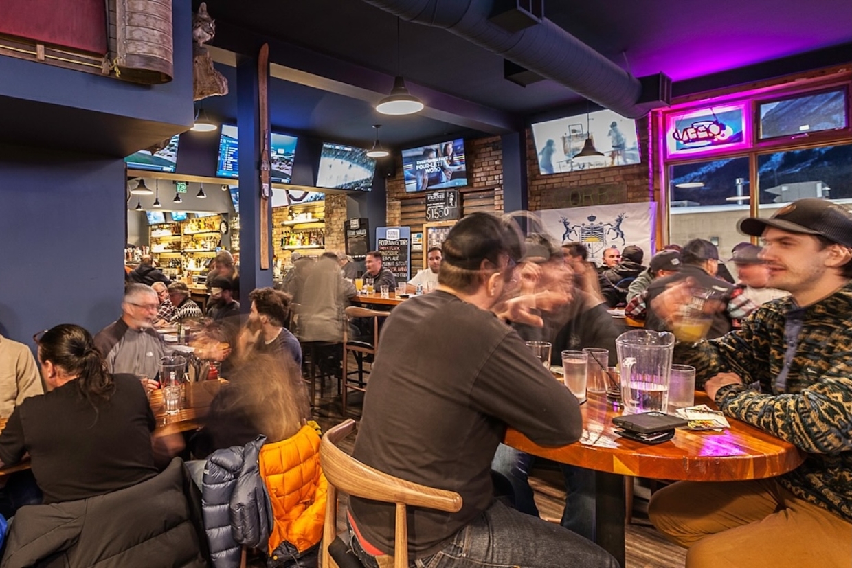 Great food, drinks, entertainment, and lots of sports on the big screen. 