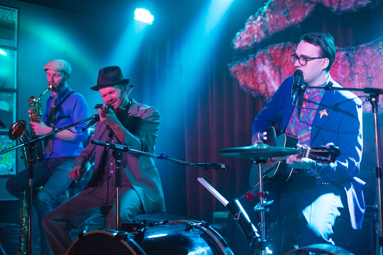 Check out our calendar for upcoming live acts 