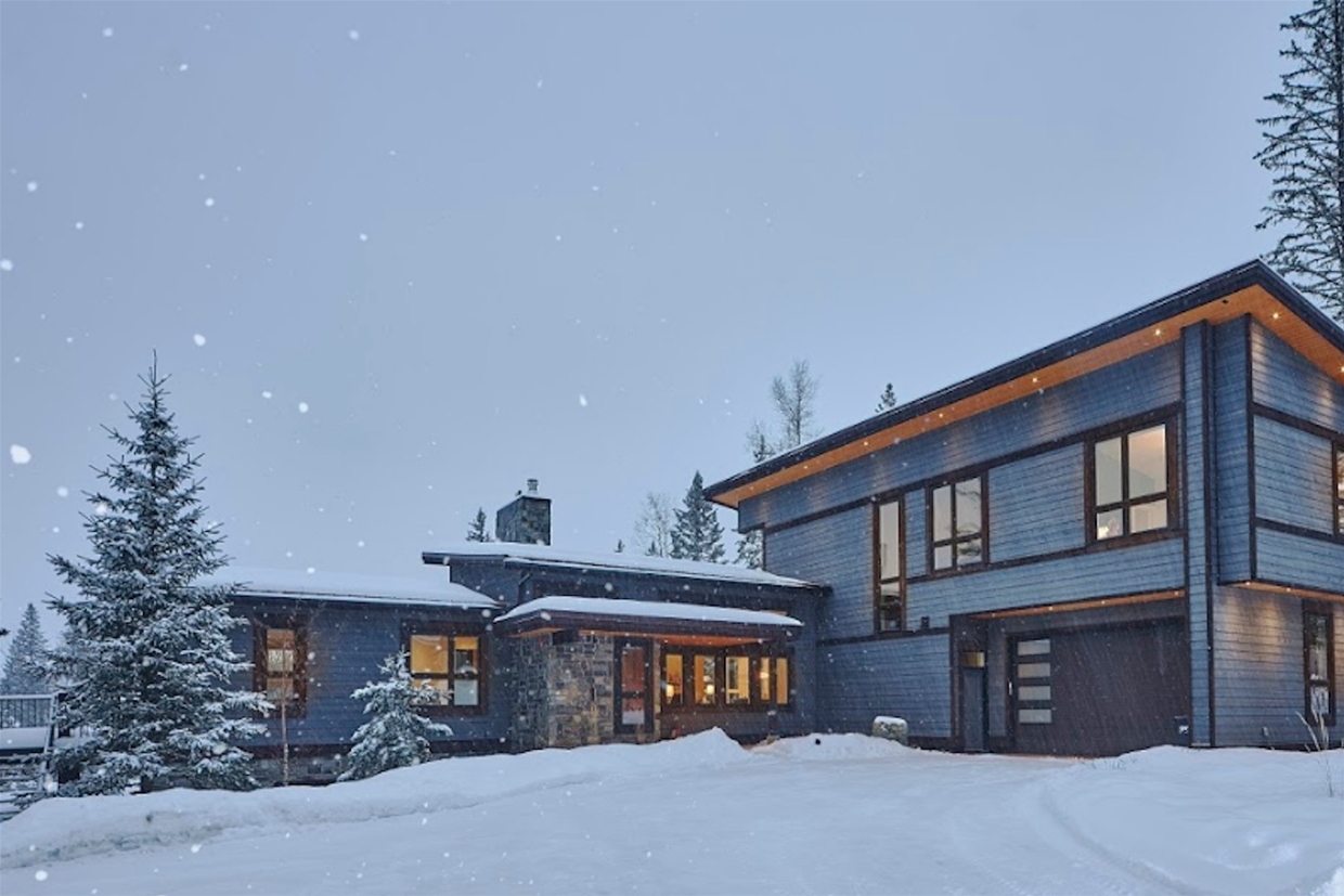 Year-round recreational living