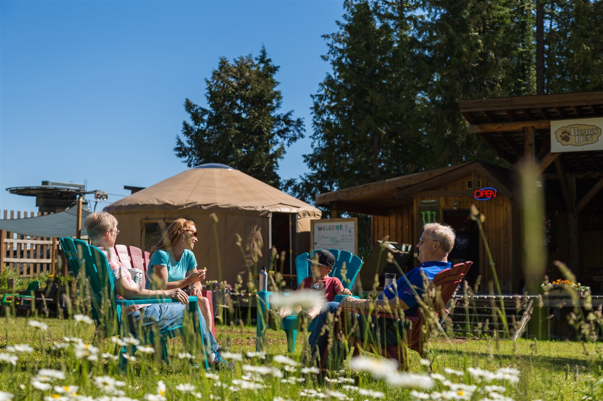 Relax for lunch at the Bears Den