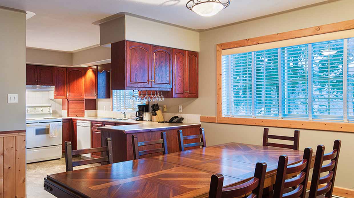 Slopeside Lodge - Alpine Suite