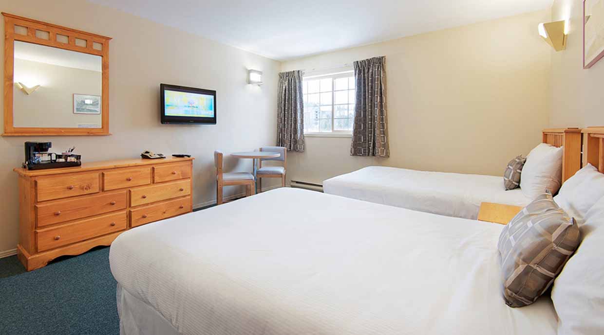 Slope Side Lodge standard room