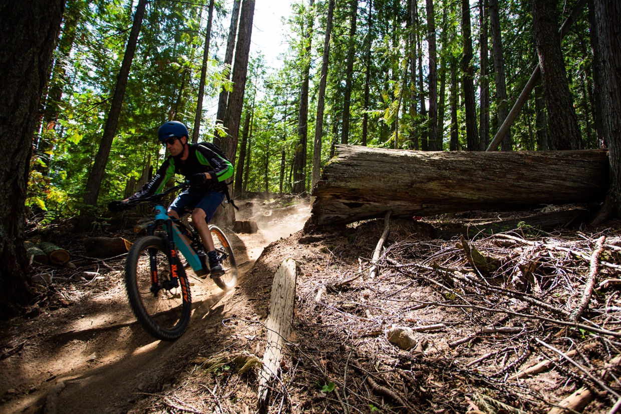 Uphill e-Bike & Enduro Trail at Fernie Alpine Resort
