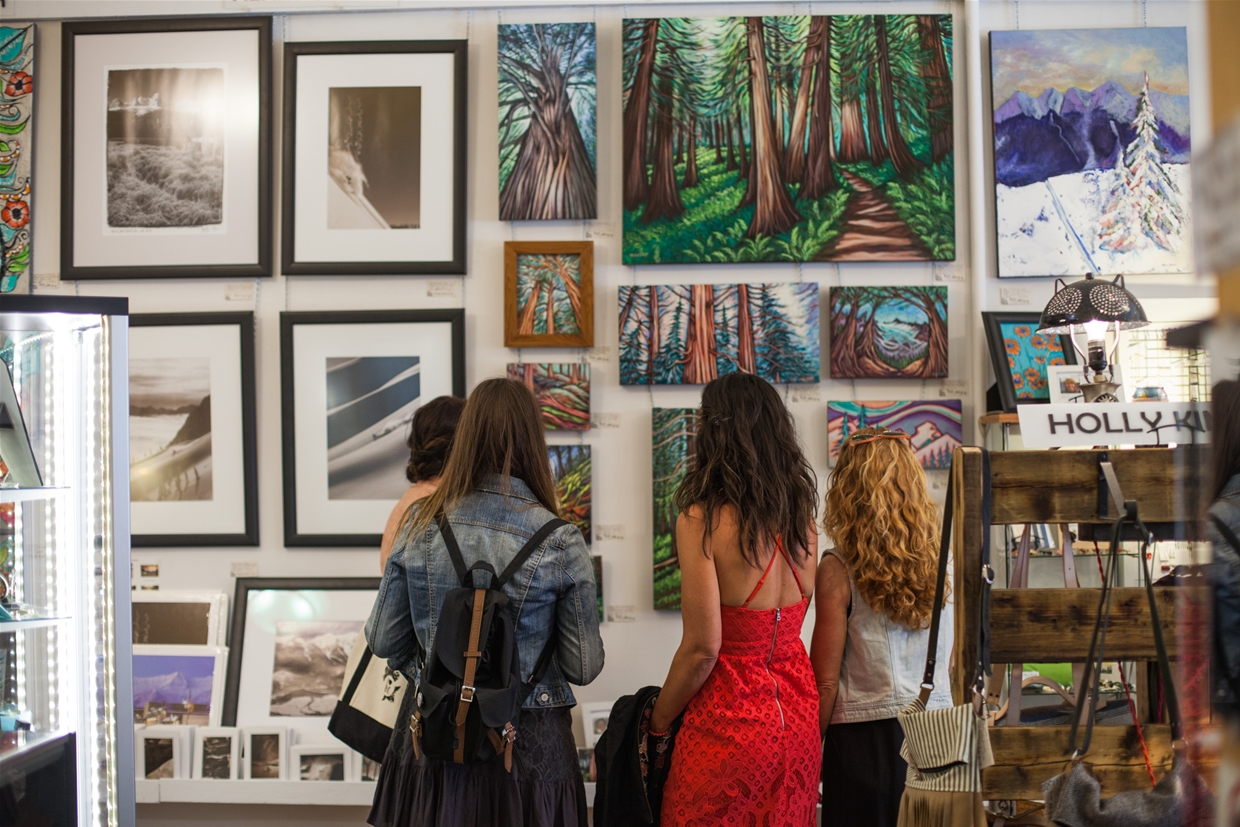 Shopping for local art