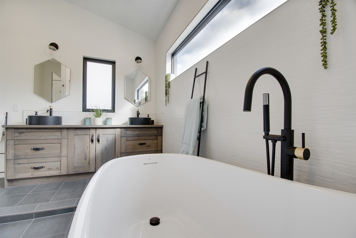 Beautiful finishes and accents