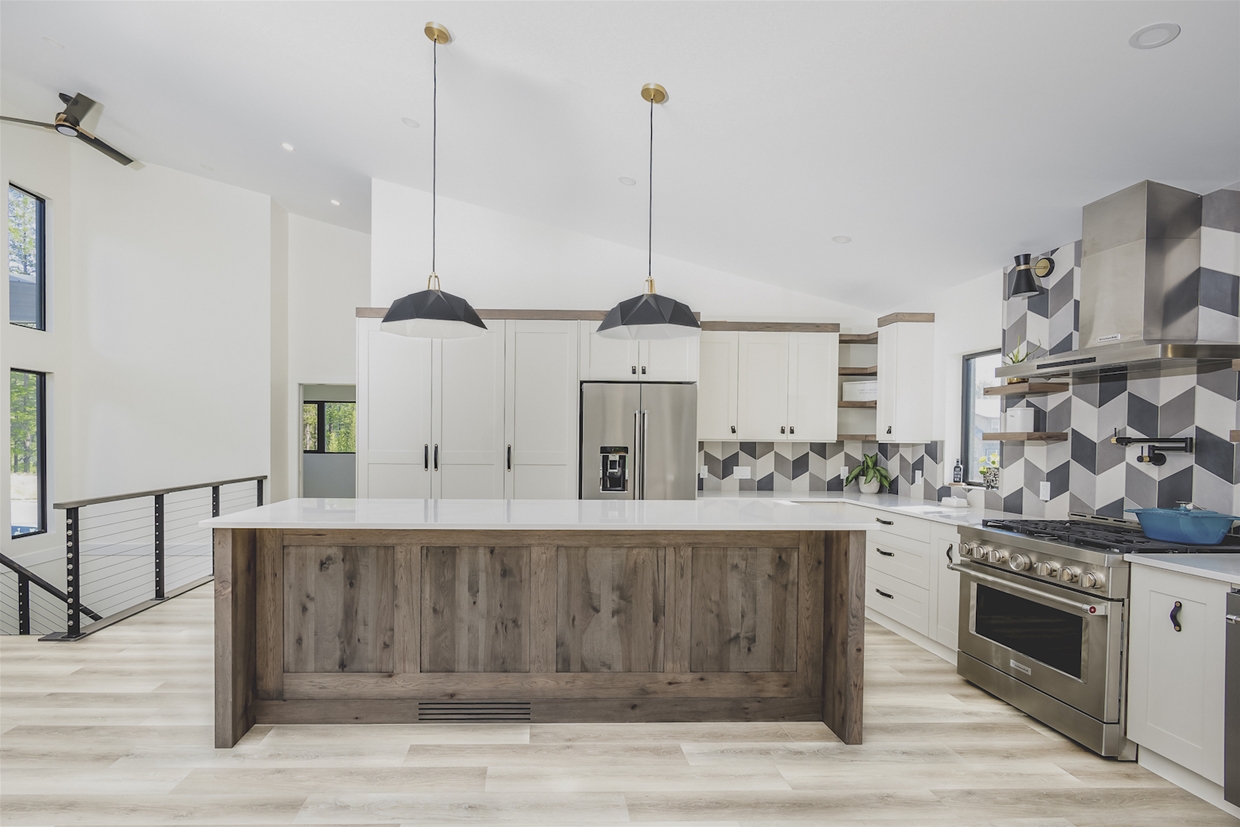 Custom homes, renovations & commercial