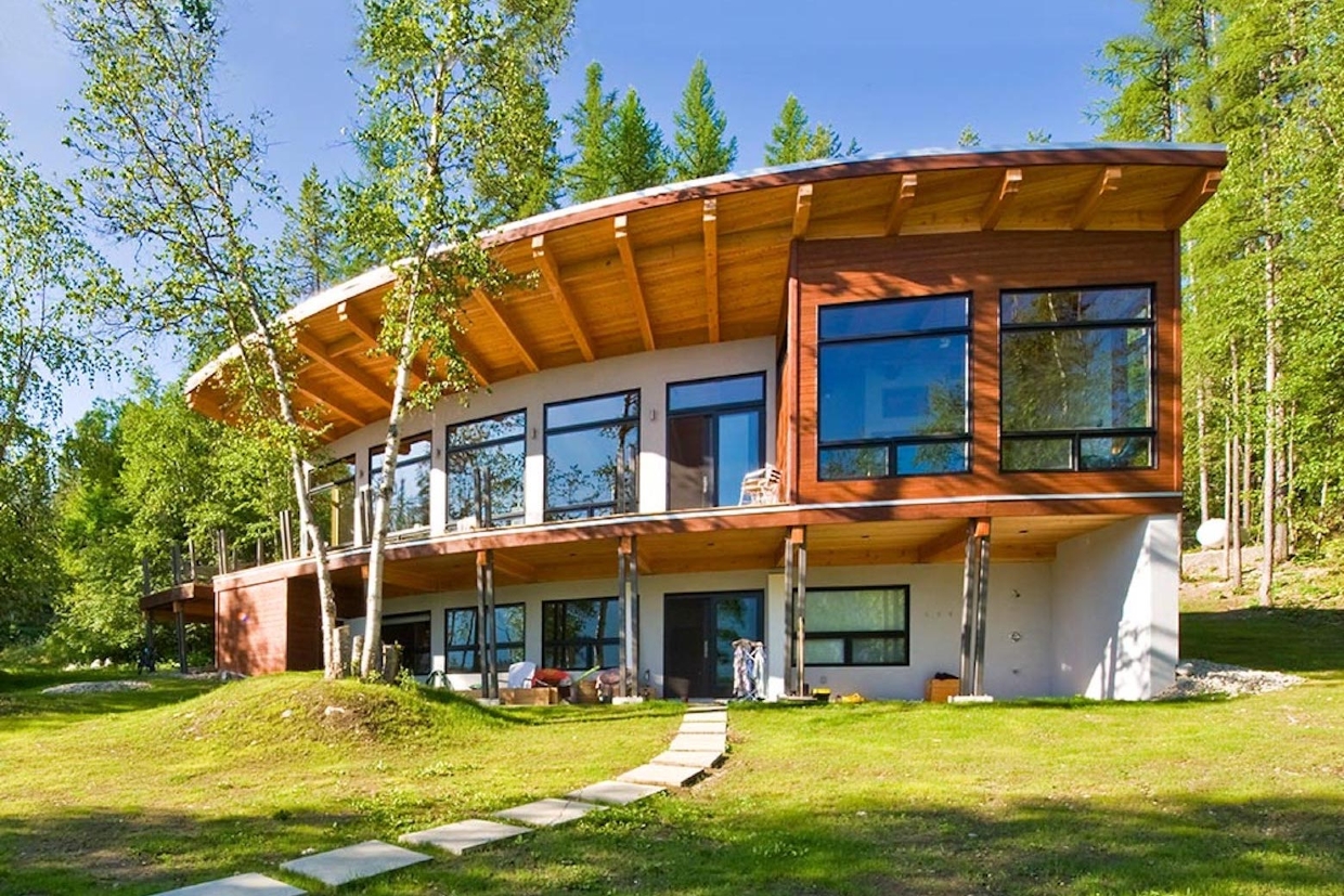 Build your dream home in Fernie or the surrounding lake country