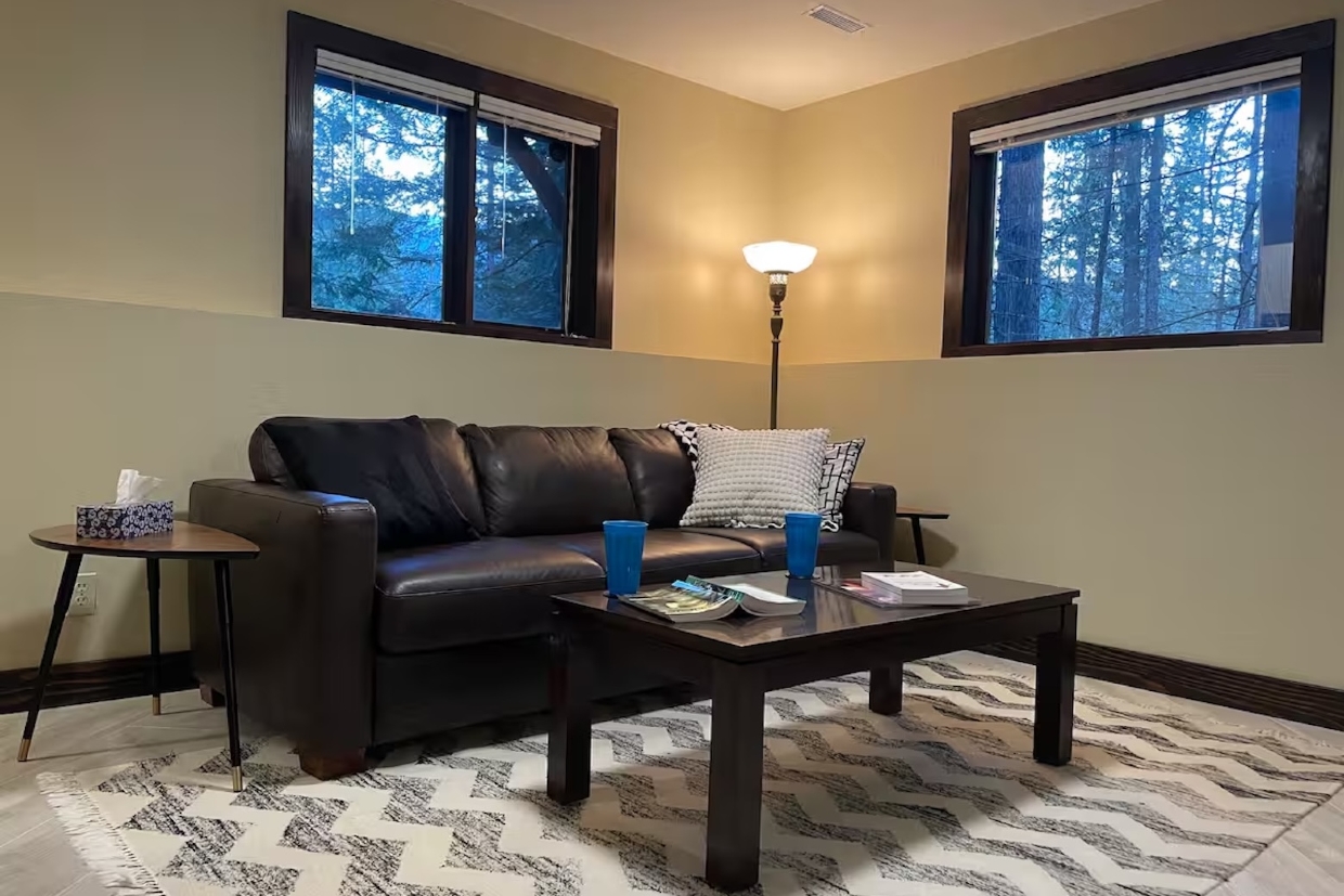 Fernie Log Cabin Den with fold out queen bed