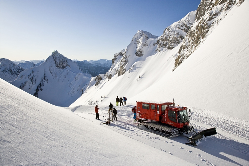 Catskiing at Island Lake