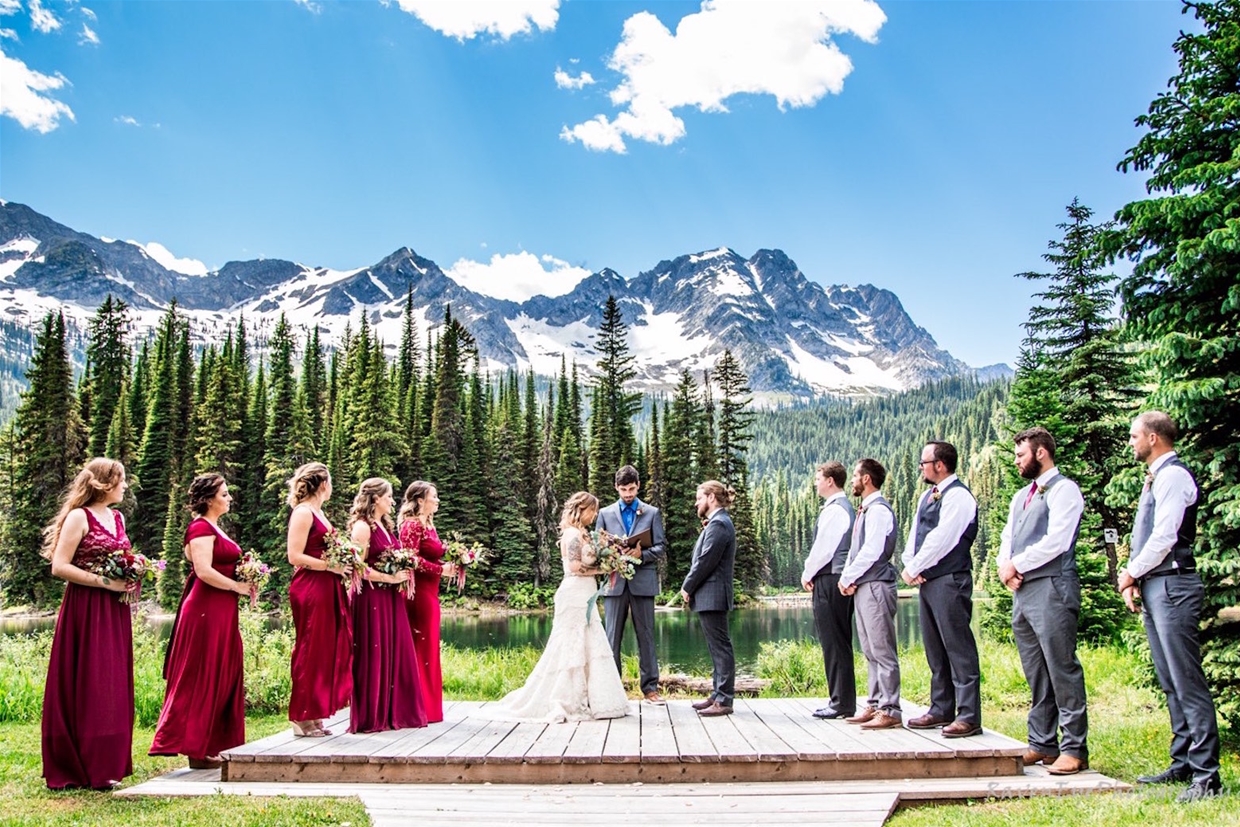 Wedding Ceremony at Island Lake Lodge