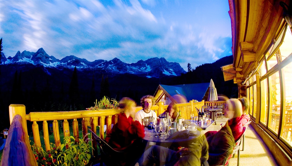 Island Lake Lodge - Tamarak Dining Room & Patio
