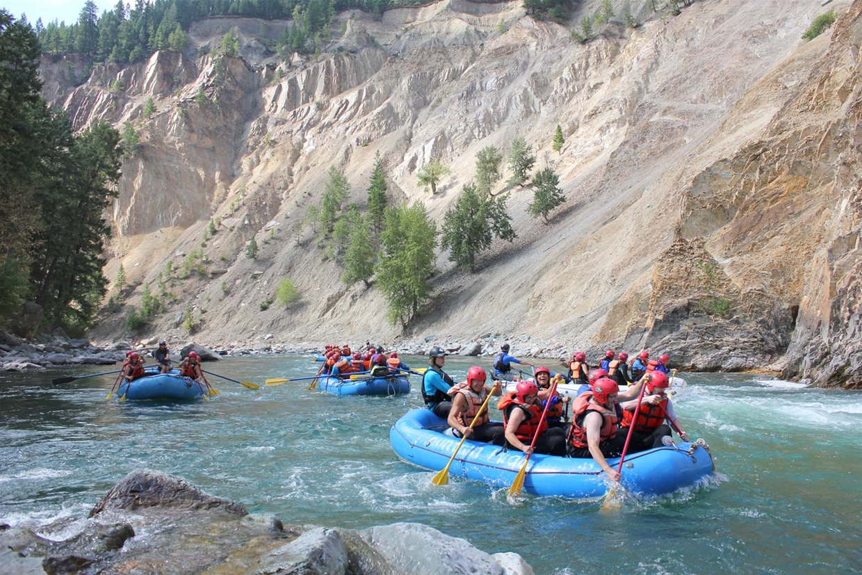 Whitewater rafting with Tunnel 49