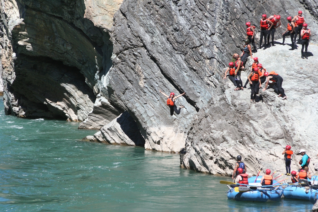 Cliff jumping in the canyon