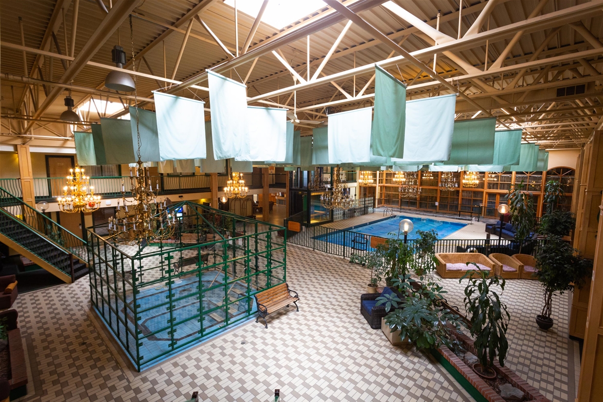 Hot Tub and Pool  Park Place Lodge