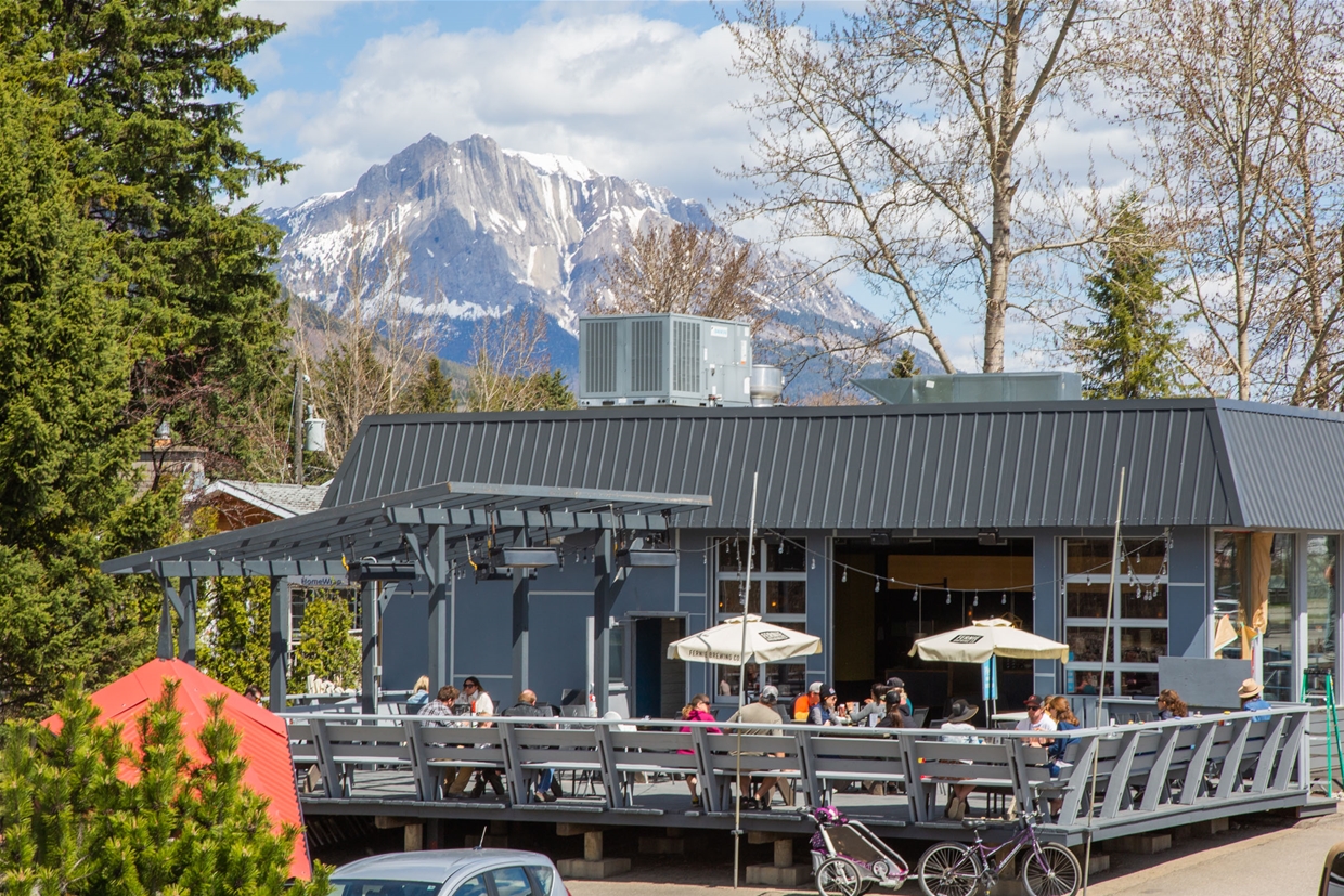 Patio dining at the Bridge Bistro