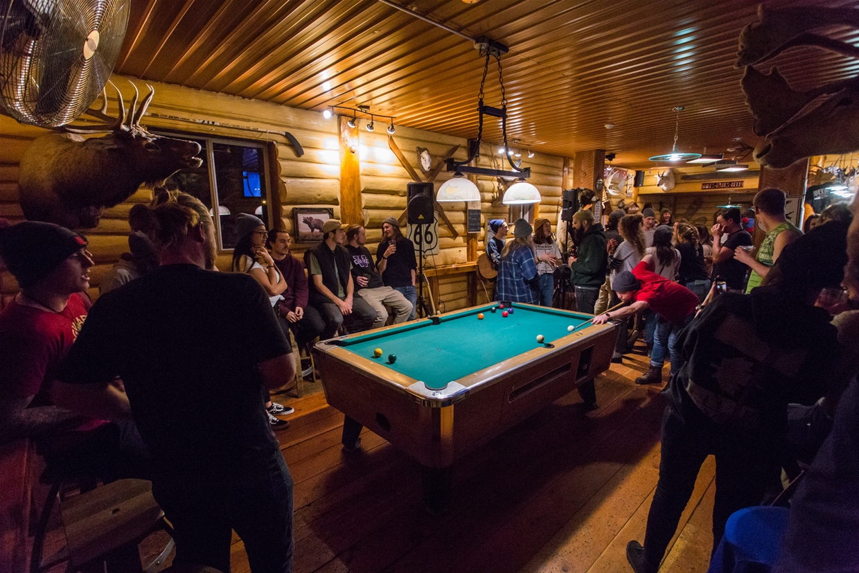 Free pool at the Kodiak Lounge