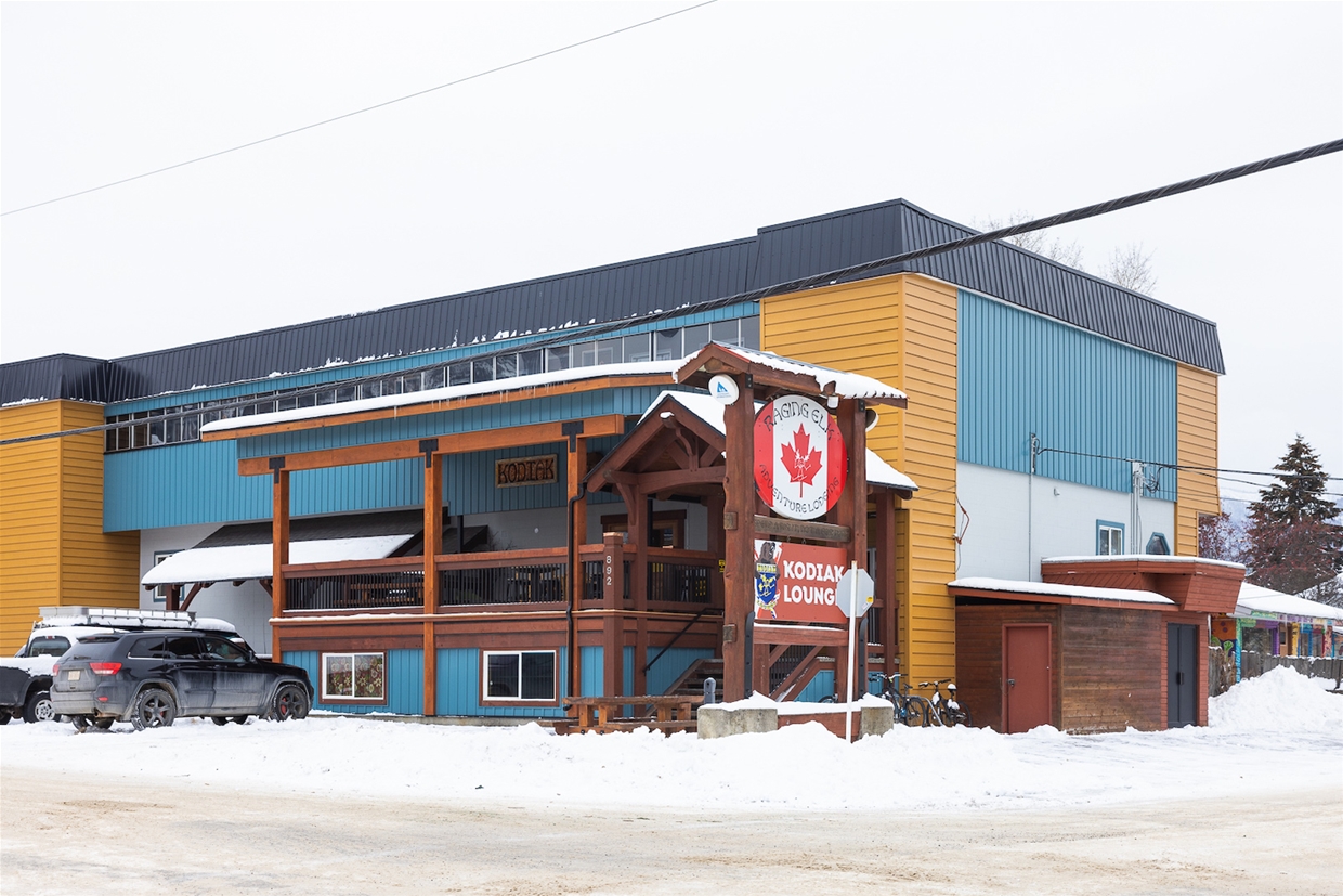 Stay this winter at the Raging Elk Adventure Lodge