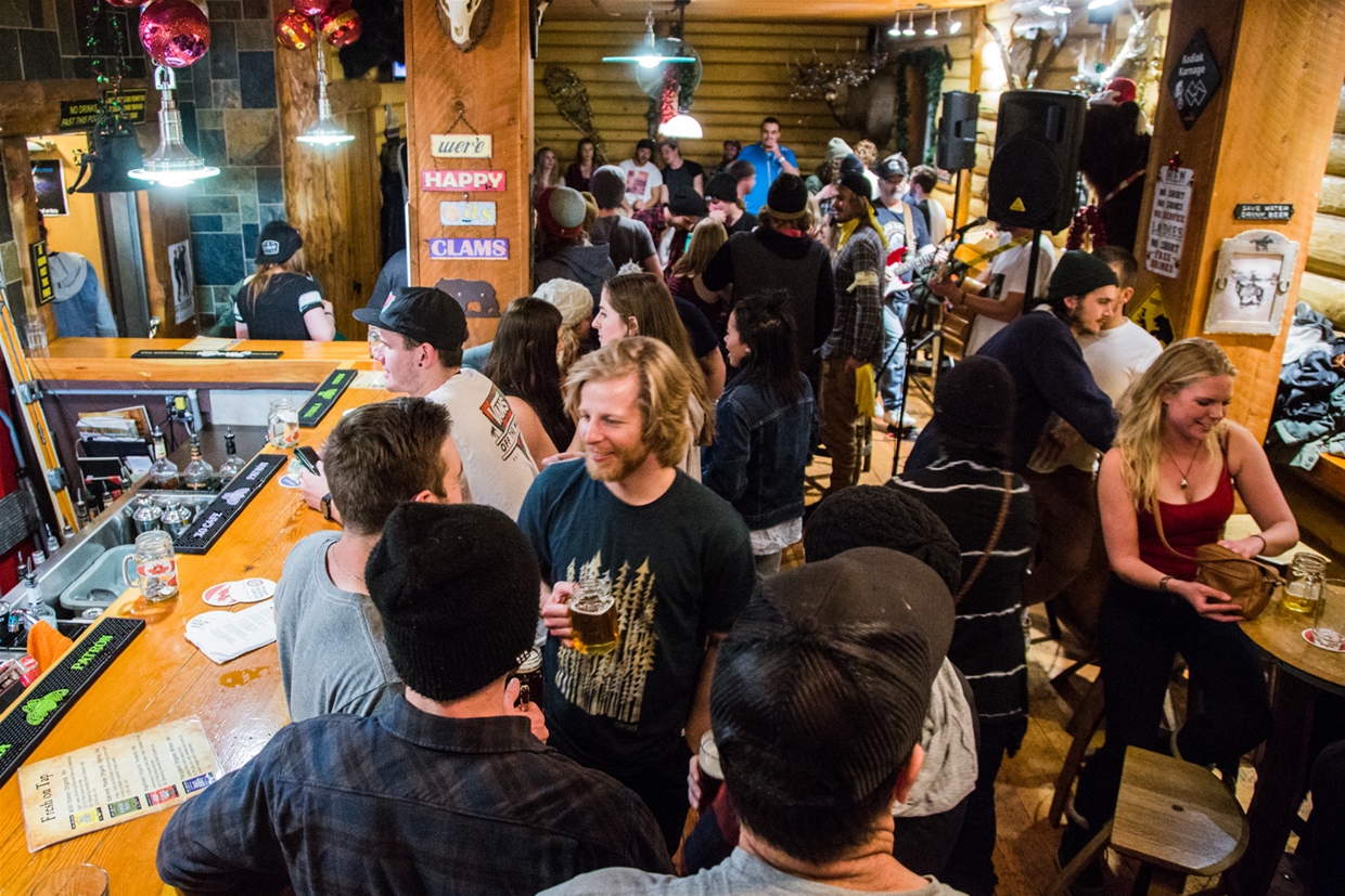Kodiak Lounge at R.E.A.L. Fernie
