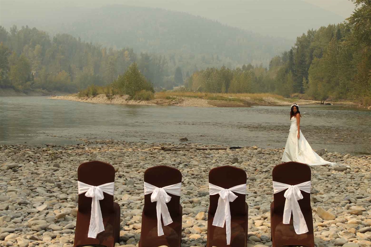 Riverside Ceremony Location