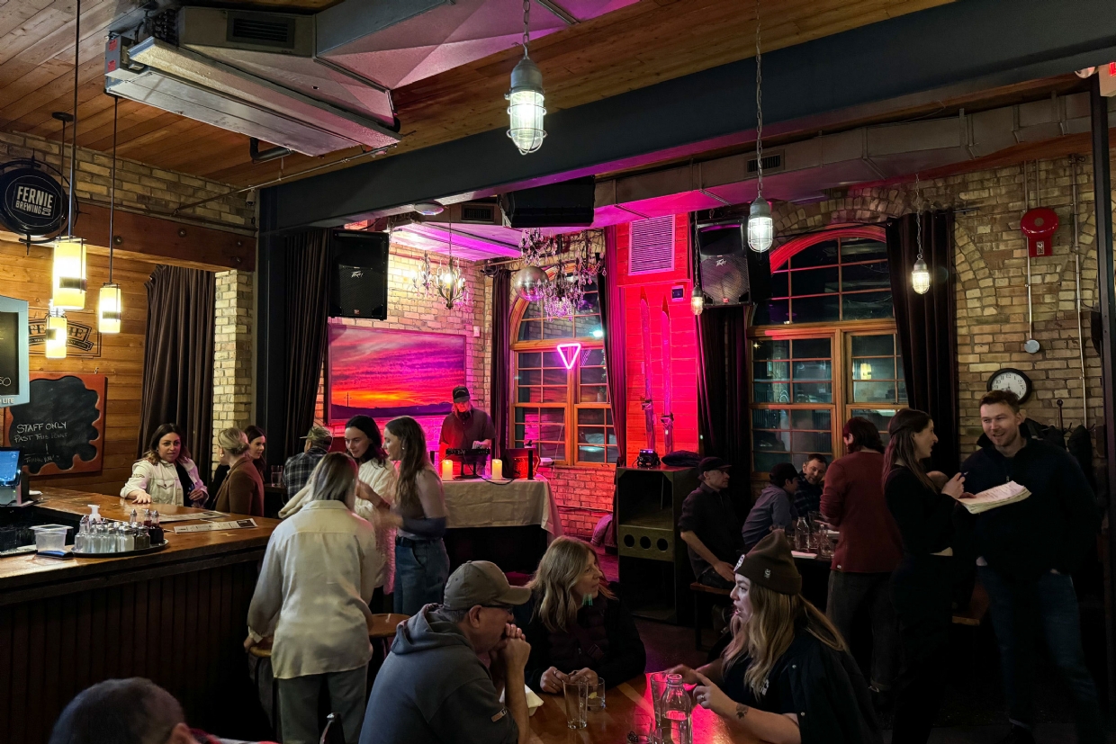 Live DJ set at the Brickhouse