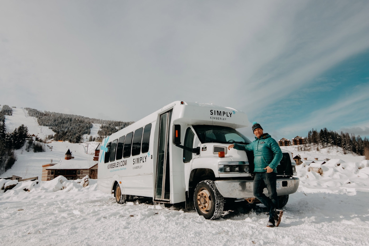 Specialising in custom winter resort tours and transportation