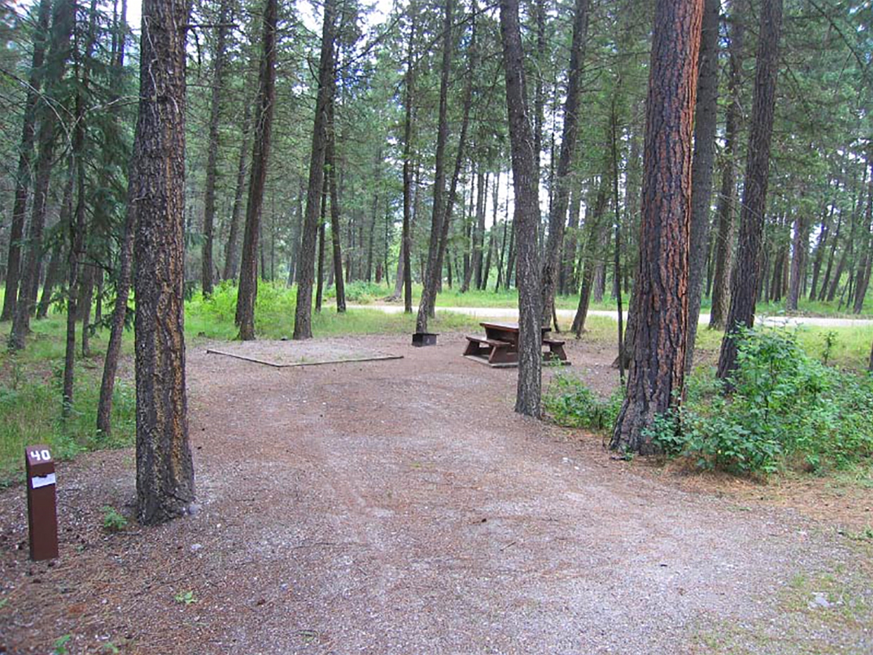 Norbury Lake Provincial Park Campsite