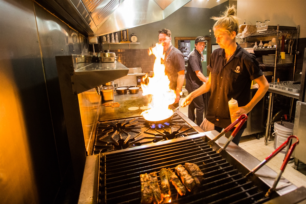 Nevados chefs hard at work 